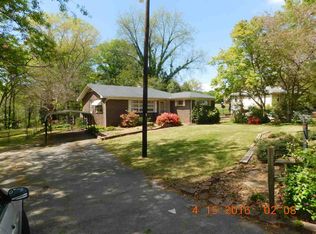 233 N Oak St, Walhalla, SC 29691
