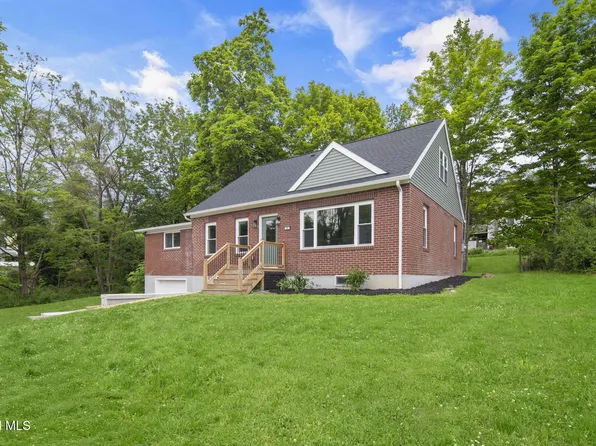 23 Cummings Street, Hoosick Falls, NY 12090