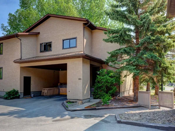 200 Three Sisters Dr #105, Canmore, AB T1W 2M1