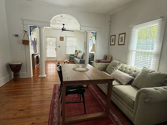 5th image of 1409 E Gore St