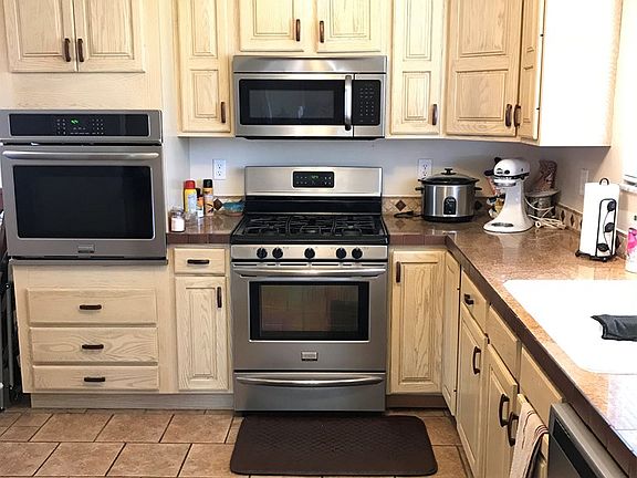 5th image of 174 Edmond Dr