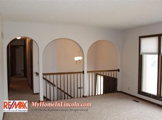 5524 S 20th St, Lincoln, NE 68512