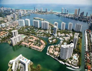 2801 NE 183rd St APT 115W, Aventura, FL, 33160