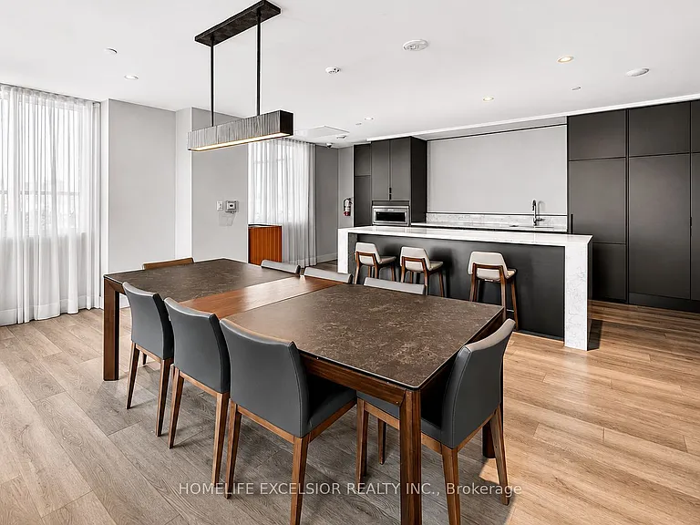 55 Duke St W #1002 — Photo 28