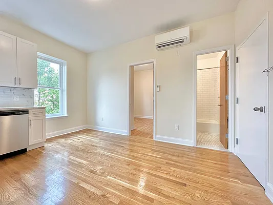 Rented by Doorway NYC, LLC | media 17