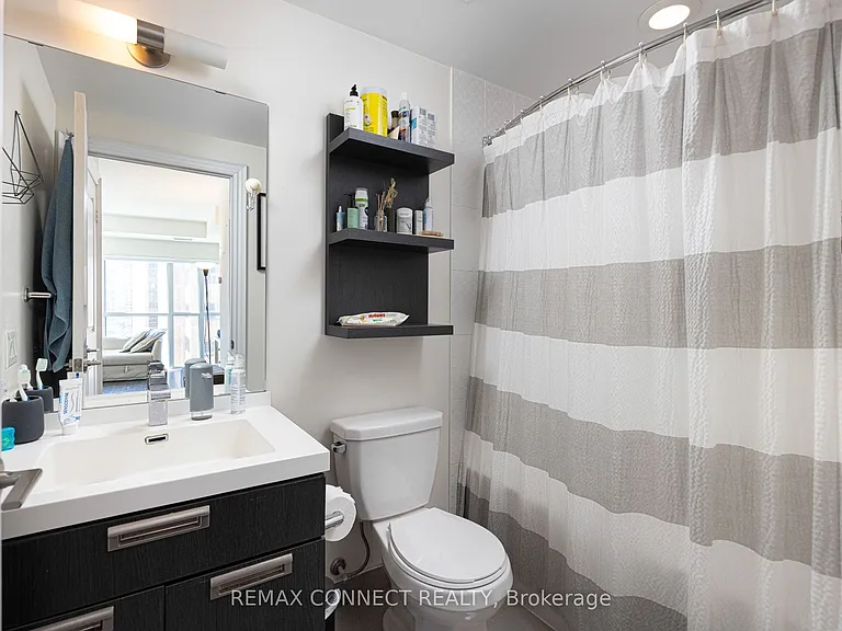 28 Ted Rogers Way #1012 — Photo 18