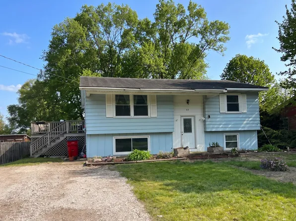 65 Smith St, Hesperia, MI 49421