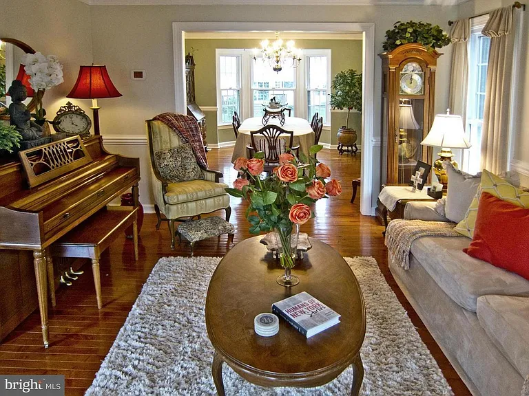 2657 Meadow Hall Dr — Photo 13