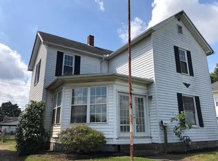 911 Denman Ave, Coshocton, OH 43812