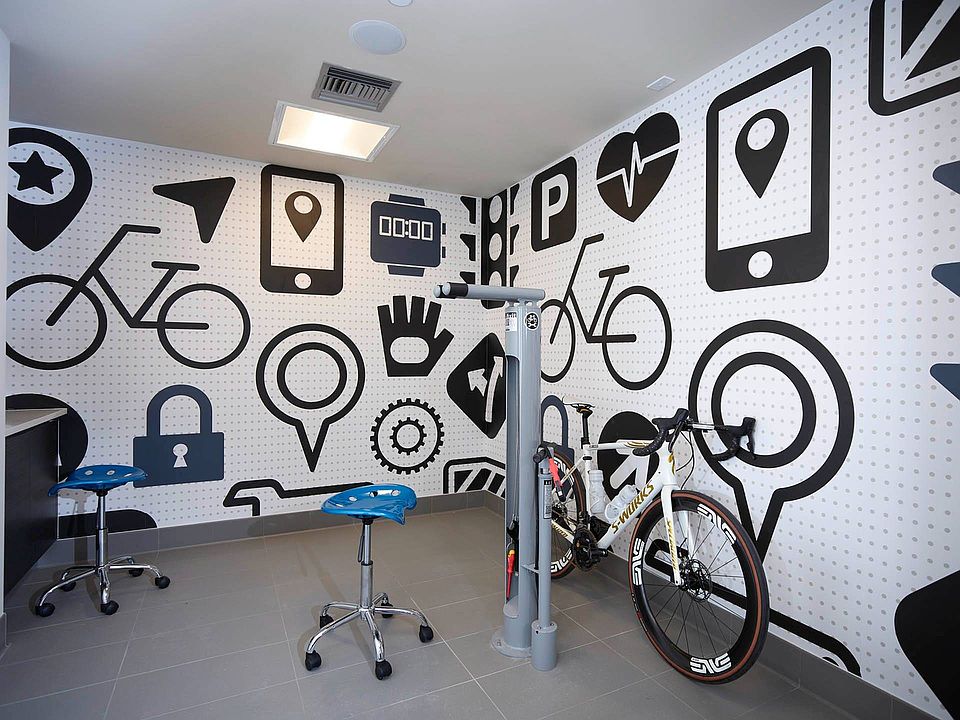 Aris Market Square Bike 2