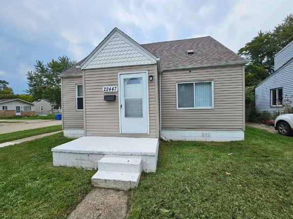 22447 Oaklane St, Warren, MI 48089