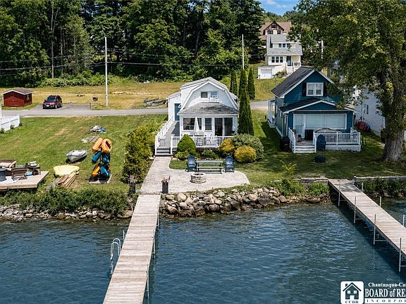 2nd image of 3519 Lake St