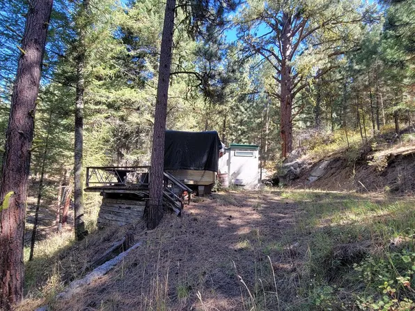 1270 Shore Dr, Cascade, ID 83611