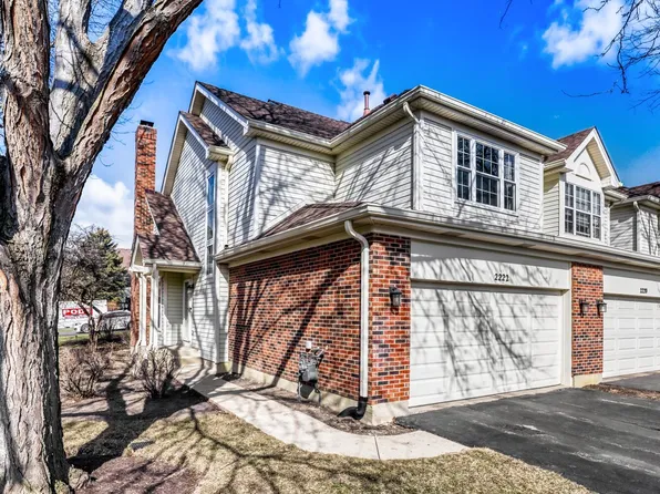 2222 Seaver Ln, Hoffman Estates, IL 60169