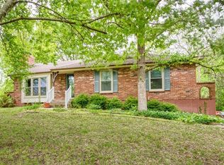 606 N Borgman Rd, Buckner, MO 64016