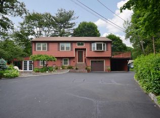 73 Holland Rd, Bridgeport, CT 06610