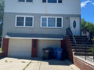 24 Van Buren Ave #2, Metuchen, NJ 08840