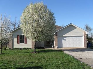 321 McKnight, Clever, MO 65631
