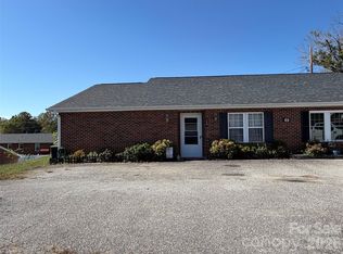 69 Buena Vista Rdg #B, Marion, NC 28752