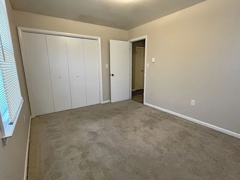 5631 Lancaster St — Photo 5