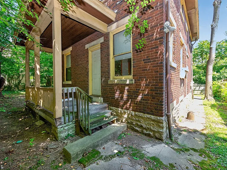 635 Straight St #635S — Photo 27