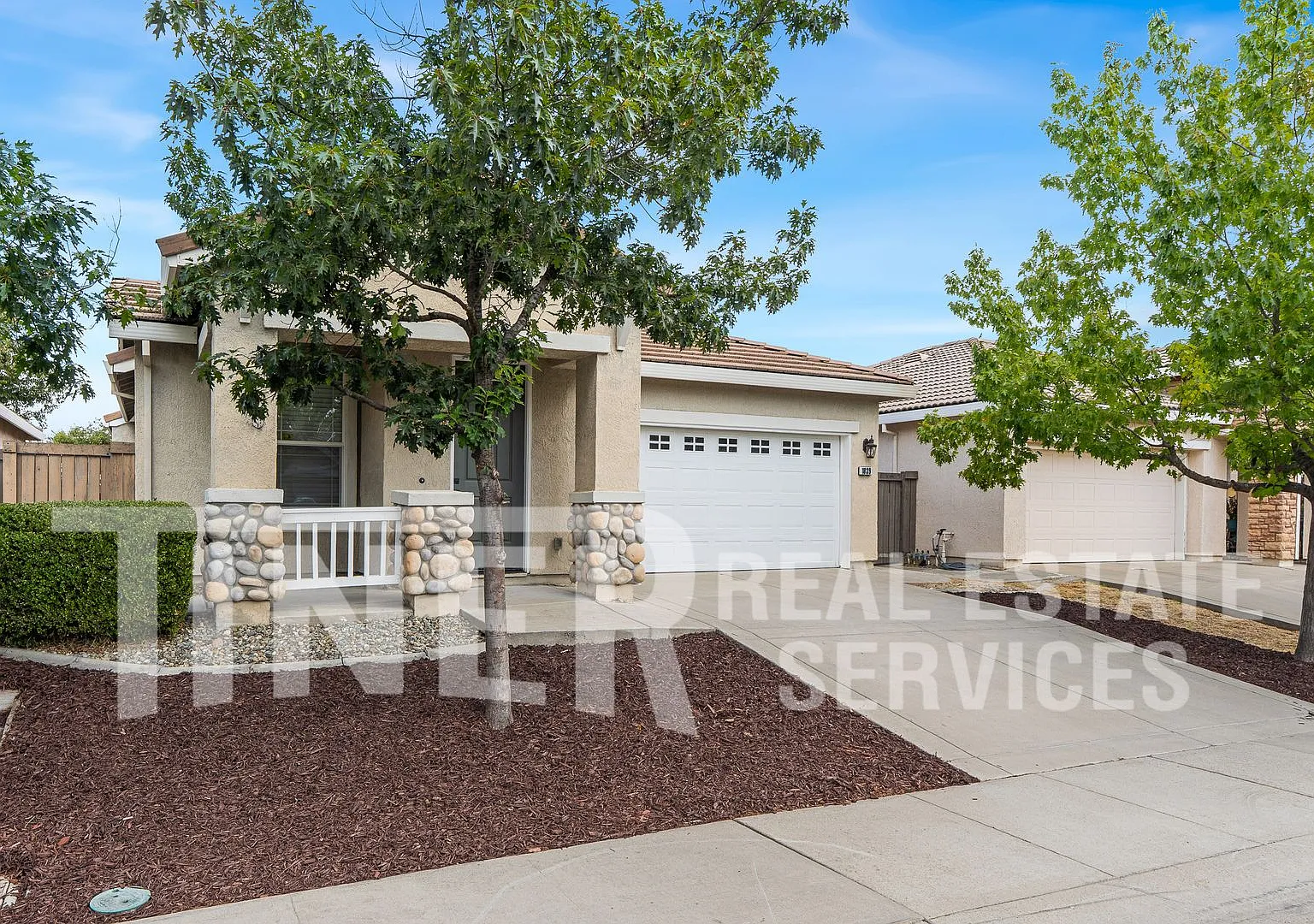1839 Dawnelle Way - Tier 1 - Beautifully Updated Natomas Home — Photo 3