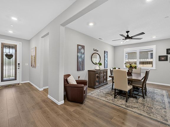 4th image of 1543 Red Lake Way