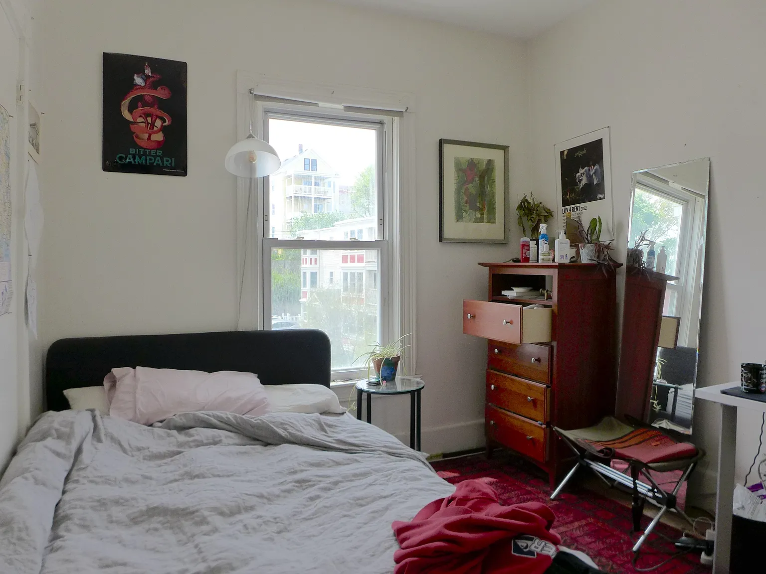 5 bed, 9999 sqft, $6,500 — Photo 1