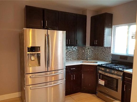 4th image of 3248 Bronxwood Ave
