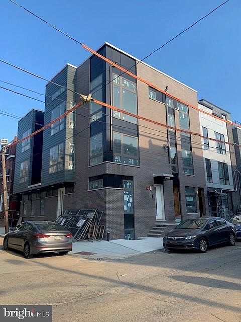 1st image of 920 N 15th St