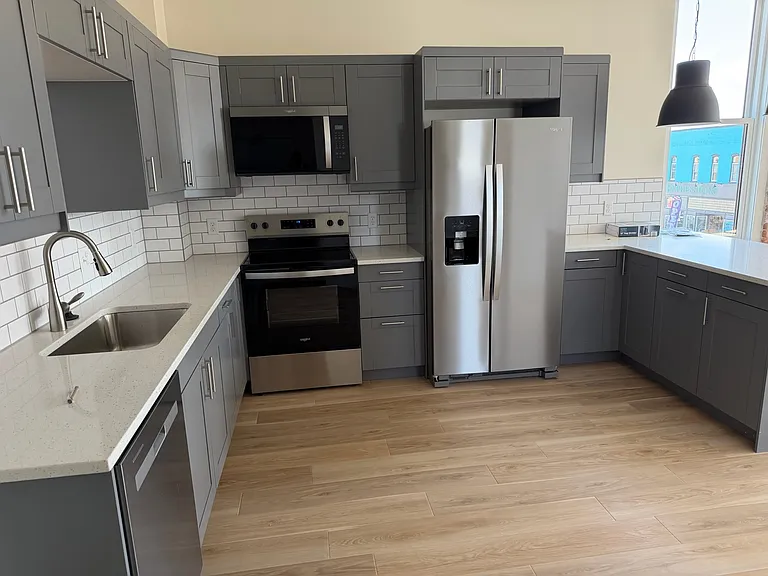 900 Central Ave #205 — Photo 6