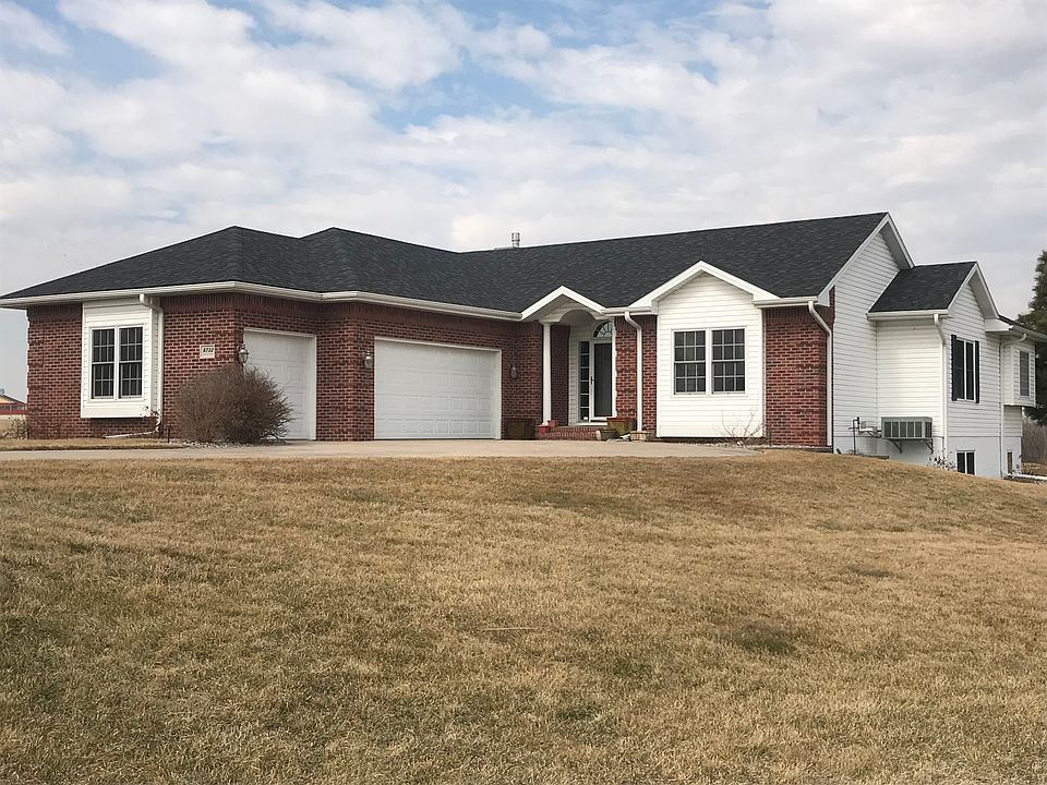 8732 Eagle Pt, Plattsmouth, NE 68048 Zillow