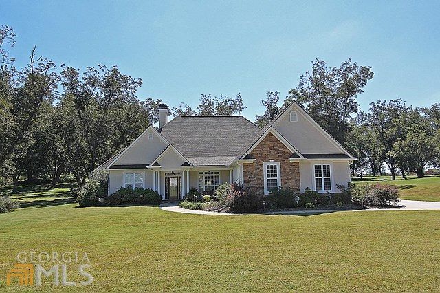 1st image of 25 Lake Park Dr