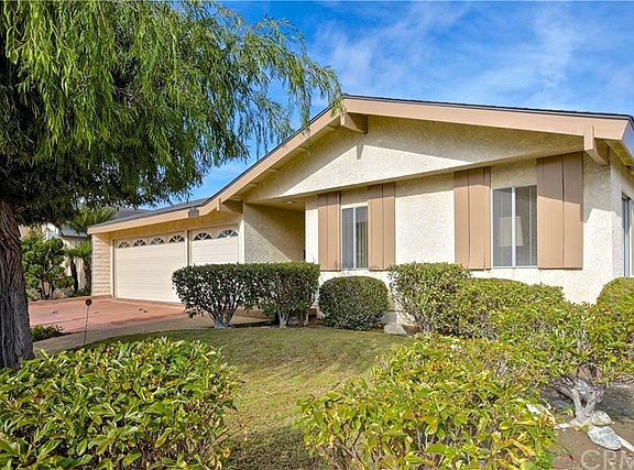 Beautiful Seabury home with a three car garage