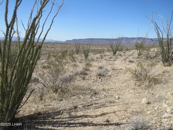 0 Strait Rd, Yucca, AZ 86438