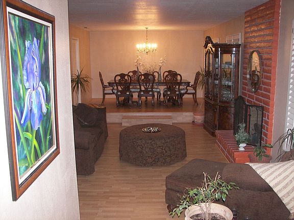 Sitting rm & Dinning