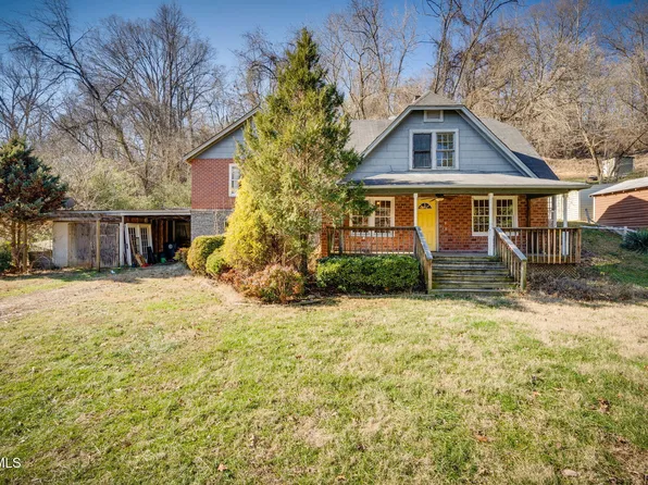 317 Independence Ave, Mount Carmel, TN 37645