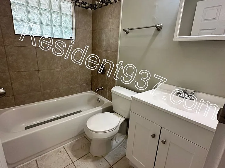 2295 Milesburn Dr — Photo 7