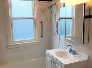 1510 Dempster St #1, Evanston, IL 60202