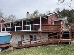 695 Wollups Hill Rd, Stevens, PA 17578