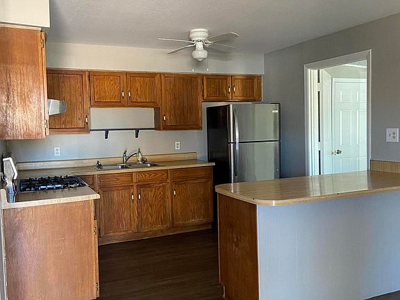 4th image of 511 W 11th St #B