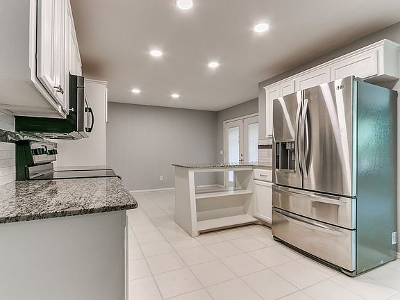 5th image of 9906 Mantle Dr