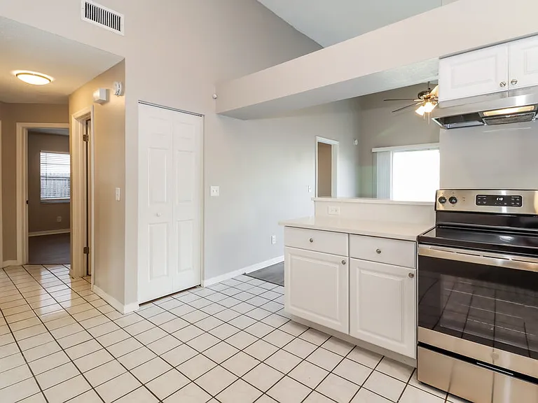 5303 Macbeth Ct — Photo 5