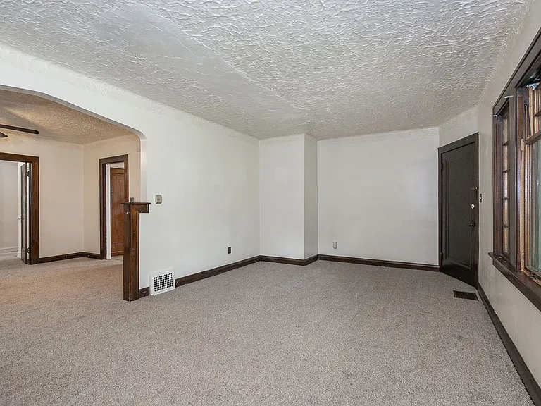 17926 East Park — Photo 14