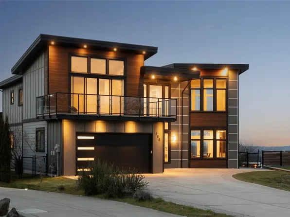 696 Demel Pl, Colwood, BC V9C 3L6