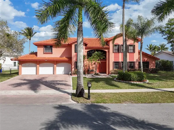 221 NW 201st Ave, Pembroke Pines, FL 33029