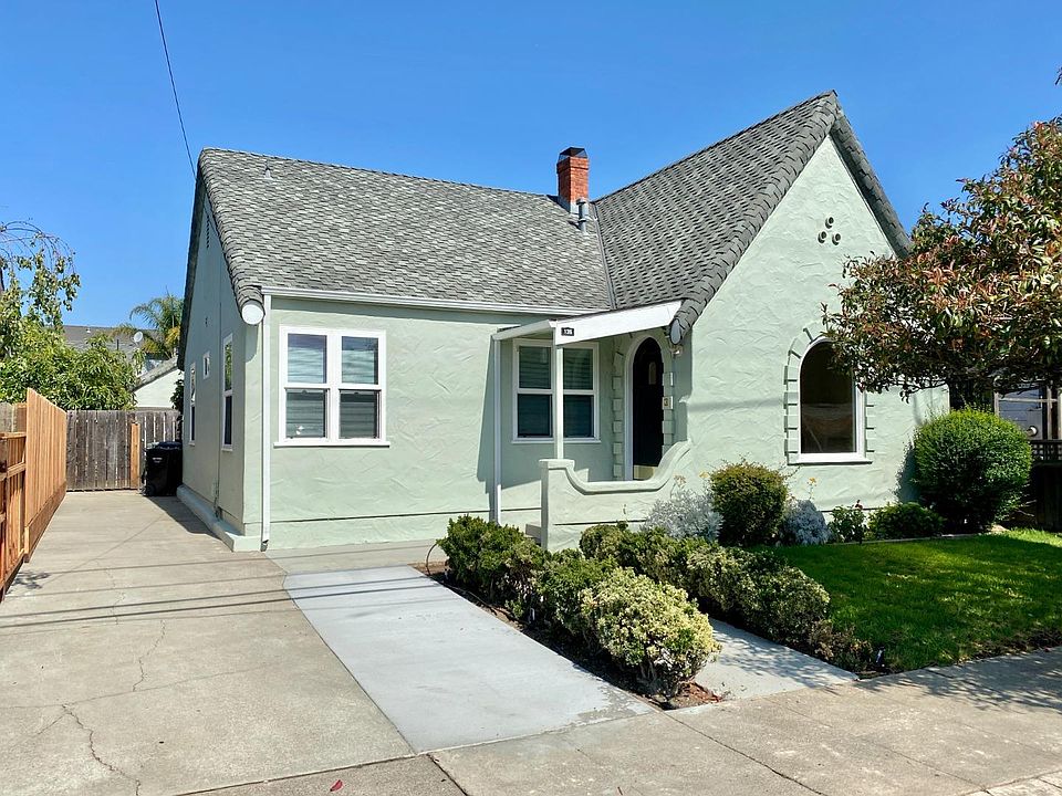 1st image of 135 S Pastoria Ave