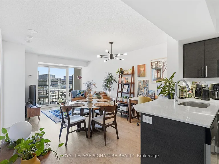 125 Western Battery Rd #1516 — Photo 1