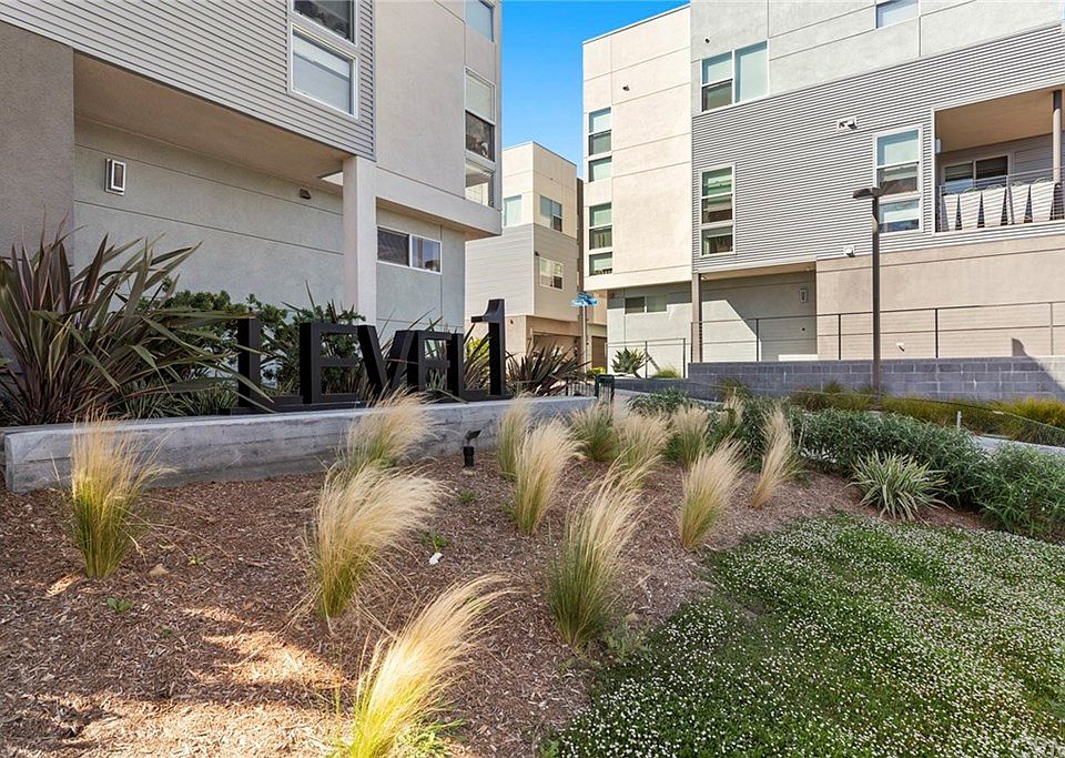 1st image of 149 Tribeca Way