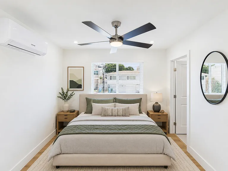 1126 W Redwood St — Photo 12